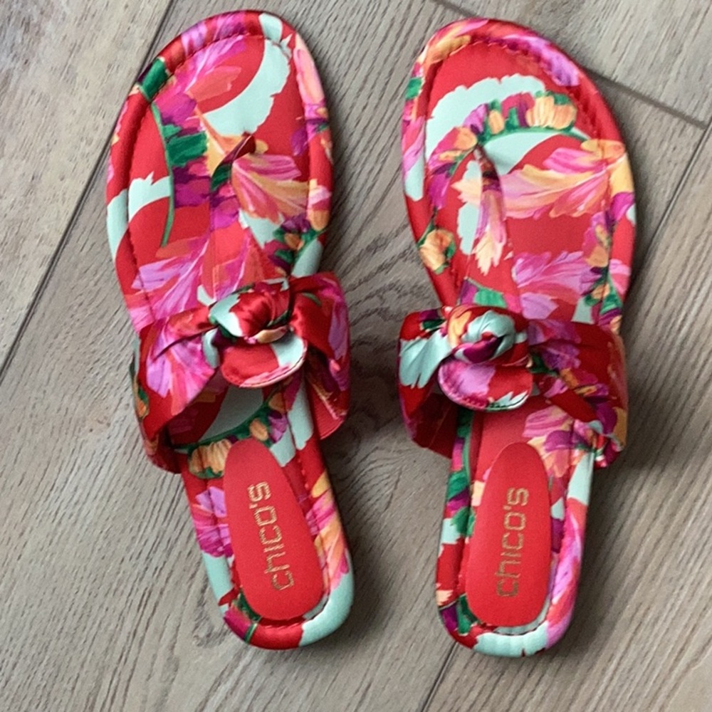 NWT Chico’s Natalia Knotted Flame Scarlet Thong Sandals SZ 9.5 Vibrant Tropical